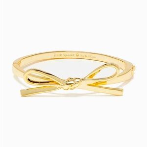 Kate Spade Skinny Mini Bow Bangle in Gold
